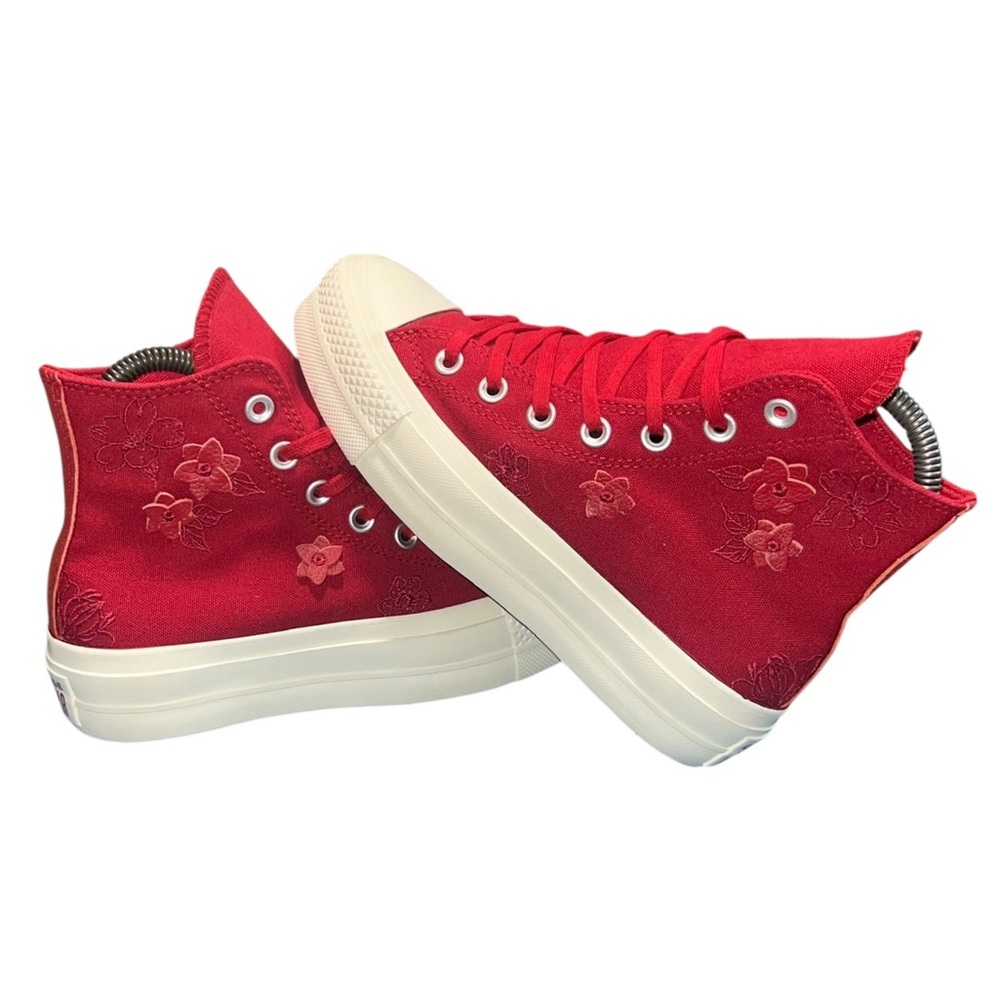 Women’s Converse Chuck Taylor All Star Life 3D Floral Shoes Size 6 Red A12801C